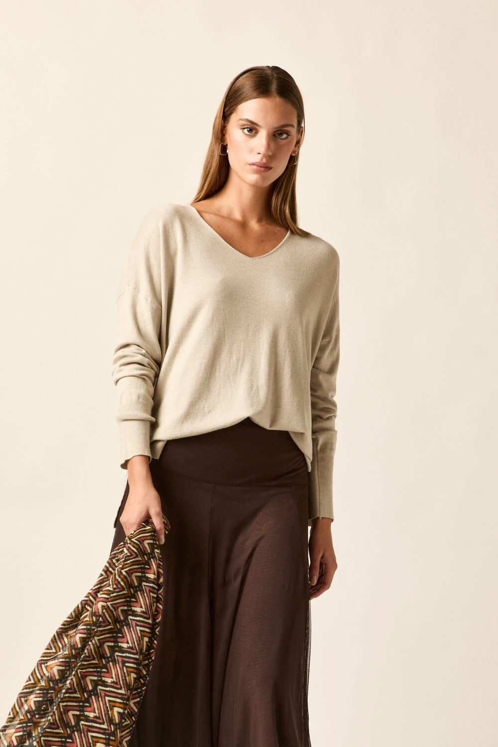 Jersey cuello pico beige