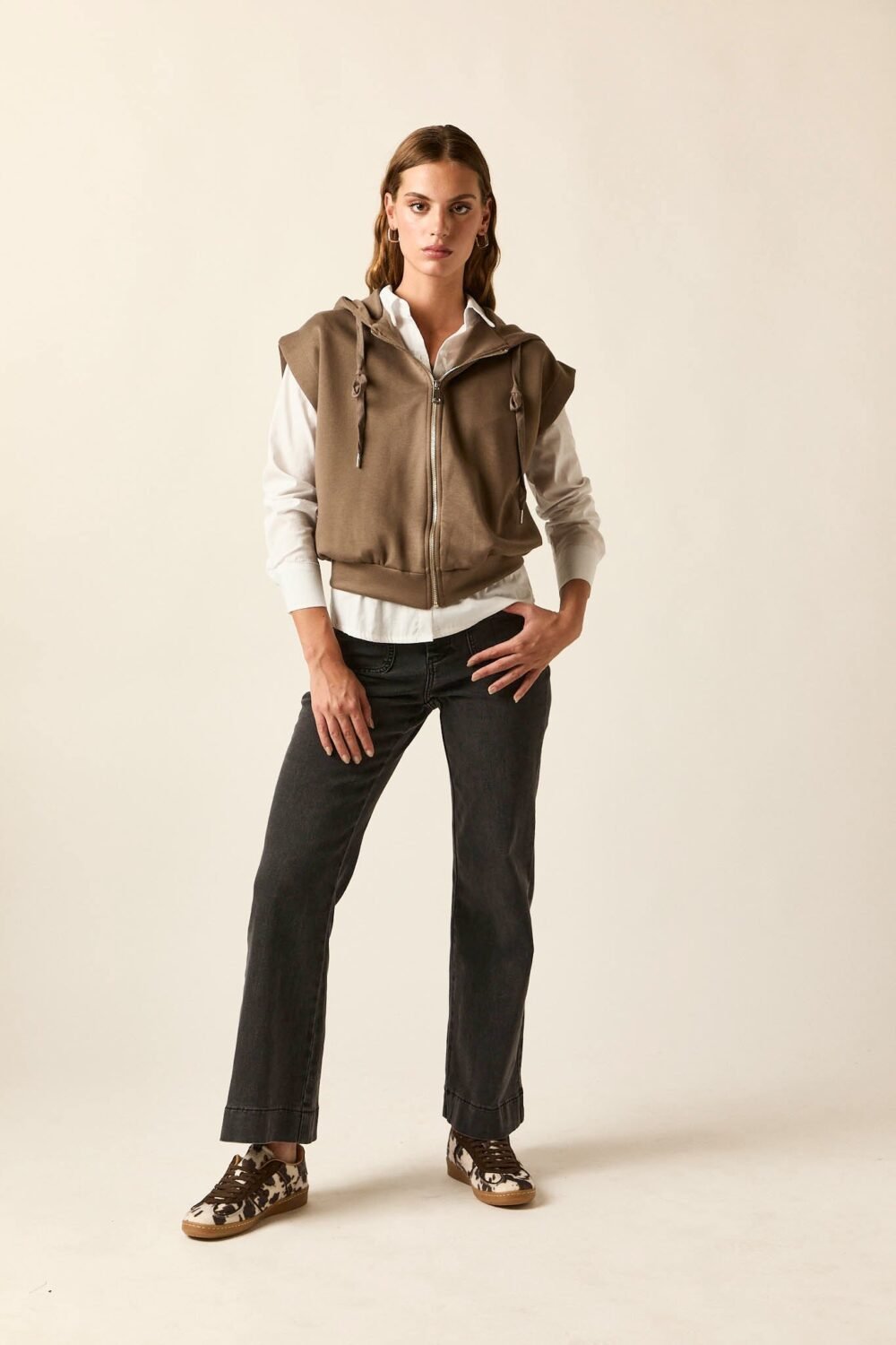 Vest felpa con capucha topo