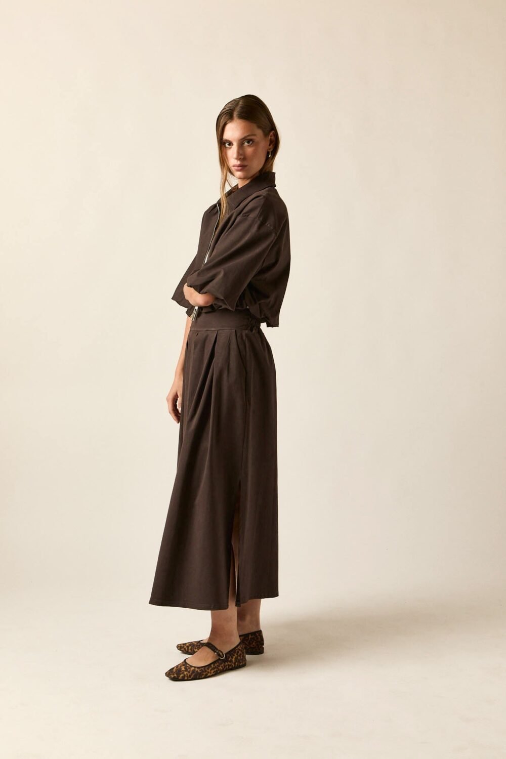 Falda midi tablas marrón