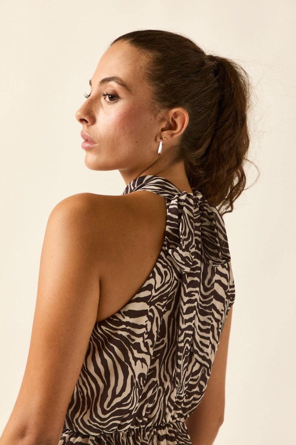 Dress sin mangas volantes cebra marrón oscuro