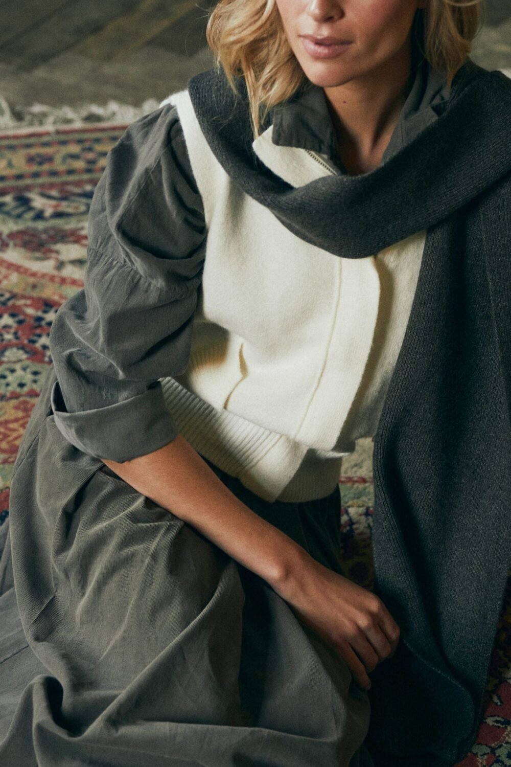 Vest punto cremallera crudo