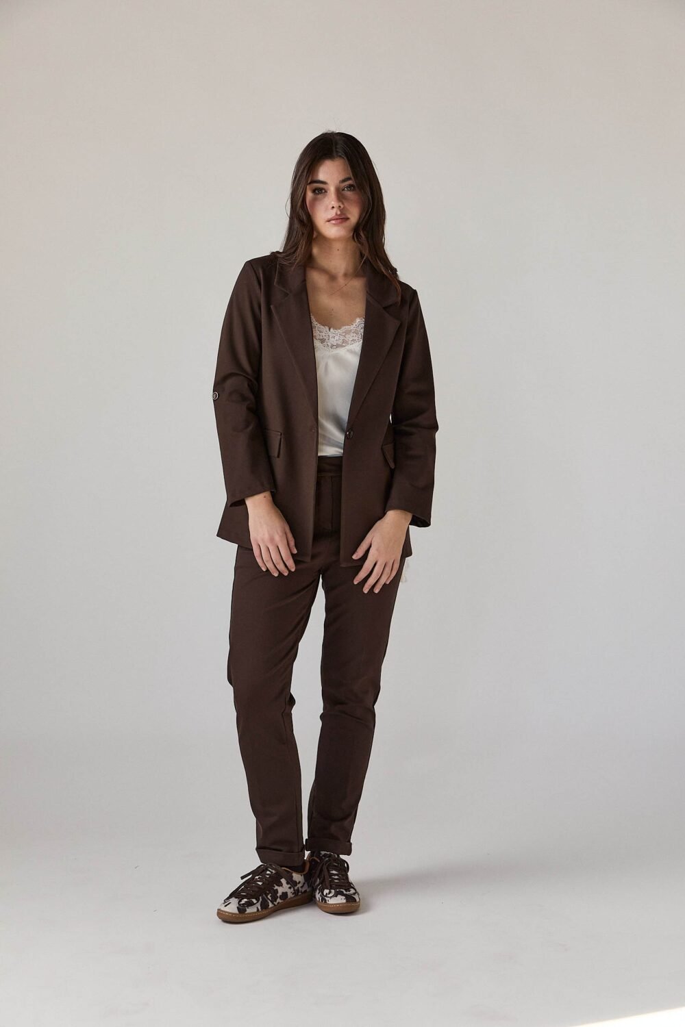 Americana sastre marrón oscuro