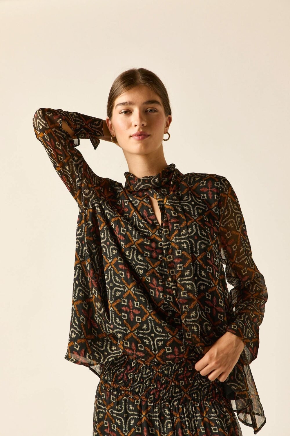 Blusa gasa lazo print étnico