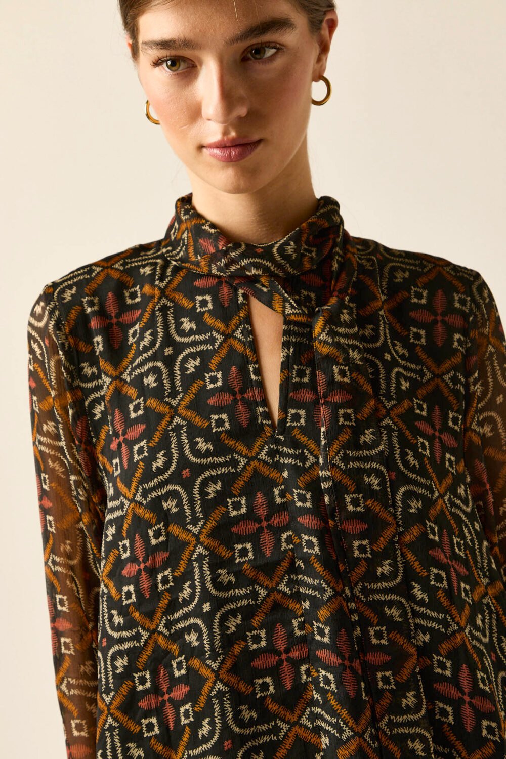 Blusa gasa lazo print étnico