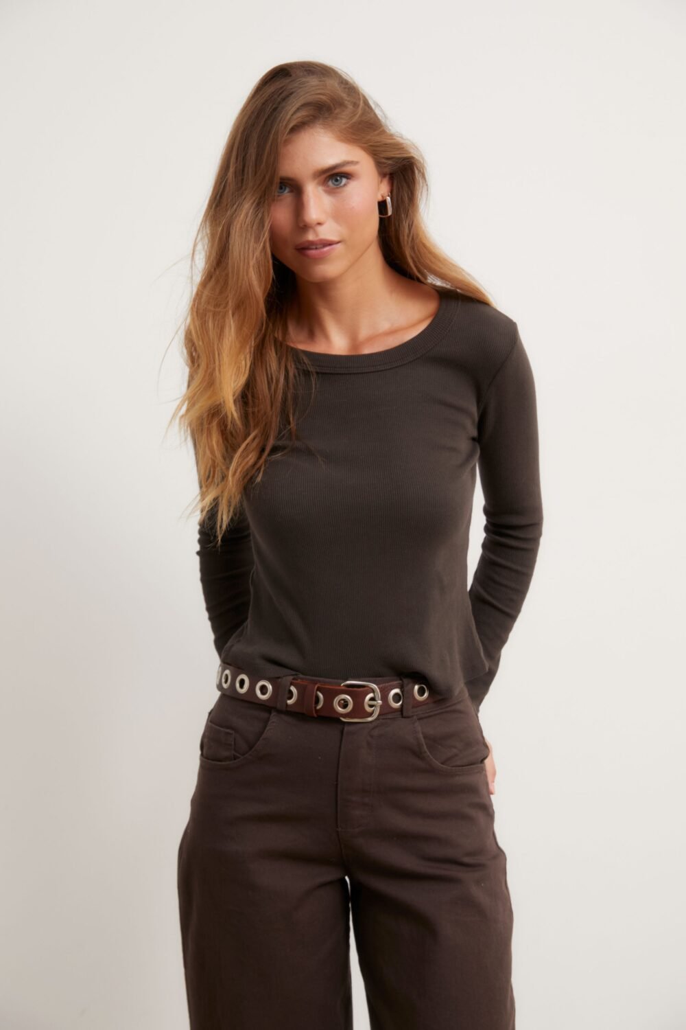 Camiseta manga larga canalé marrón