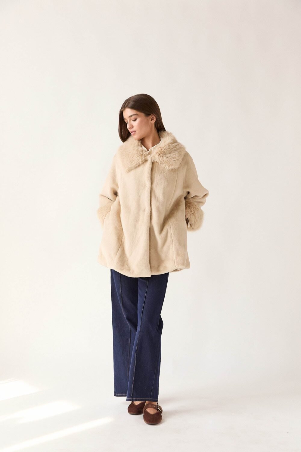 Shelter capa pelo beige