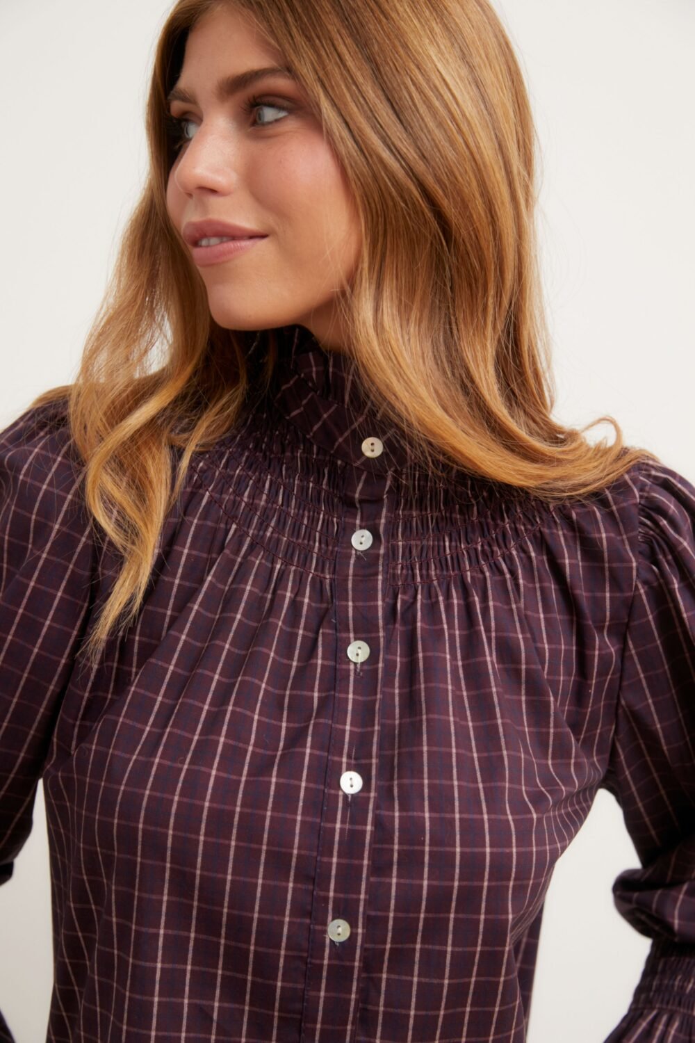 Camisa gomas cuadros vino