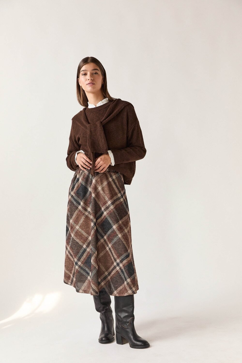 Falda midi cuadros gris