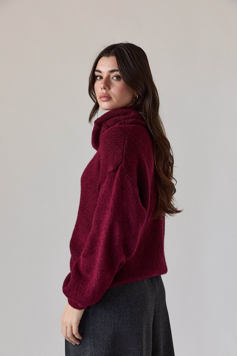 Jersey oversize cuello vuelto vino