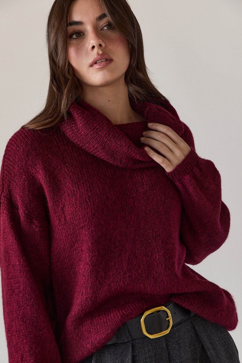 Jersey oversize cuello vuelto vino