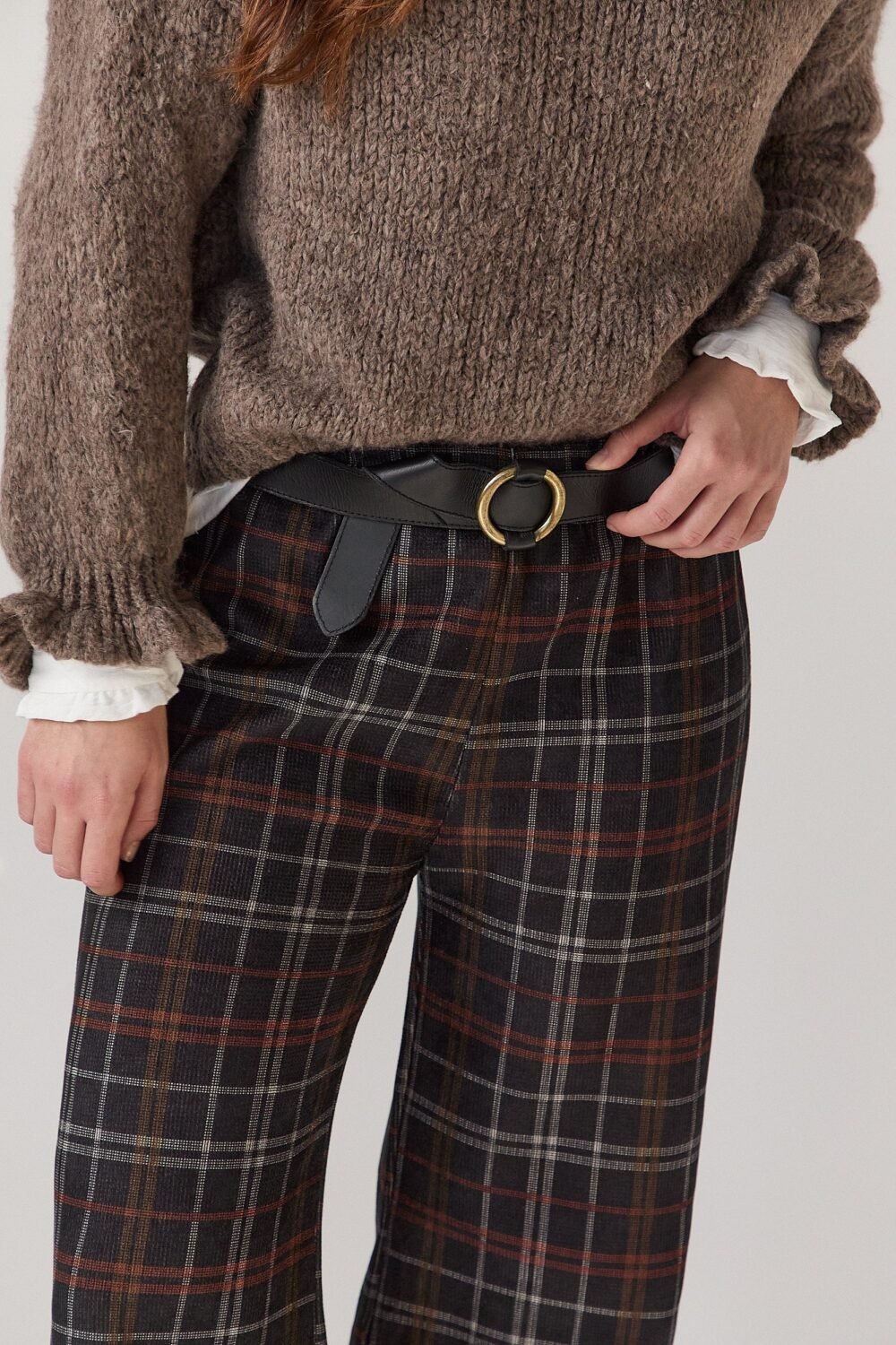 934512-pantalon-ancho-cuadros-gris_2