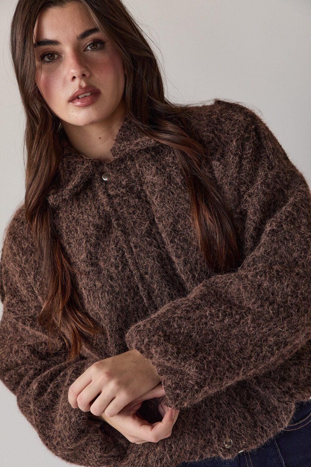 Shelter corto globo marrón