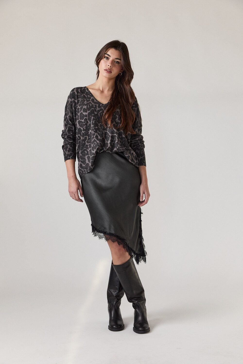 Falda raso pico gris