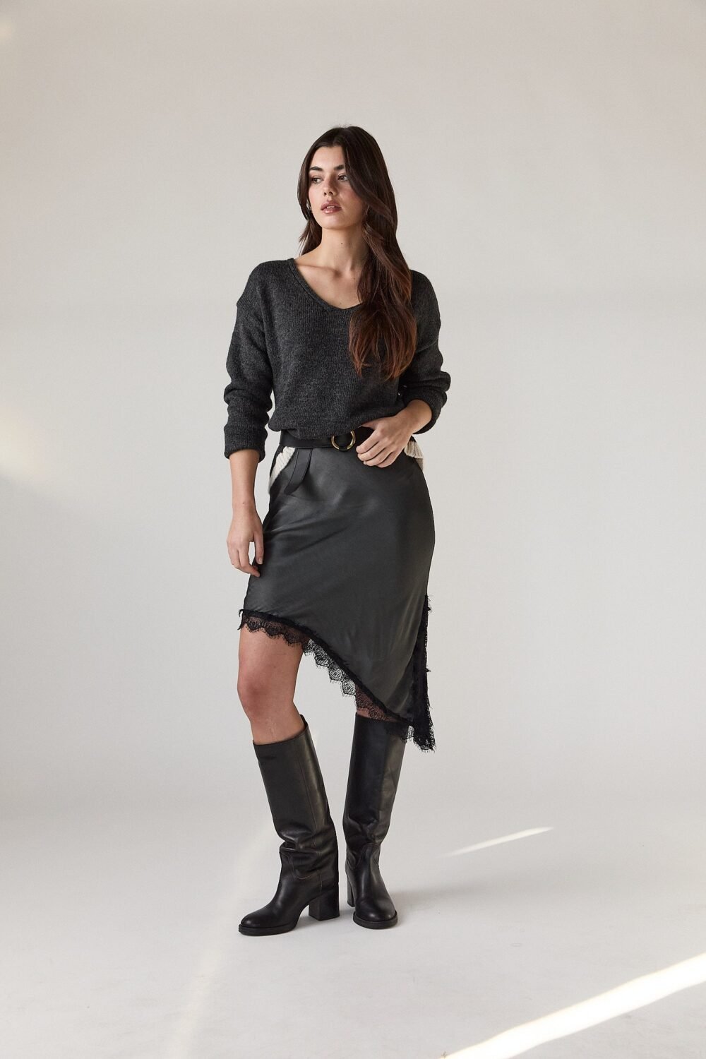 Falda raso pico gris