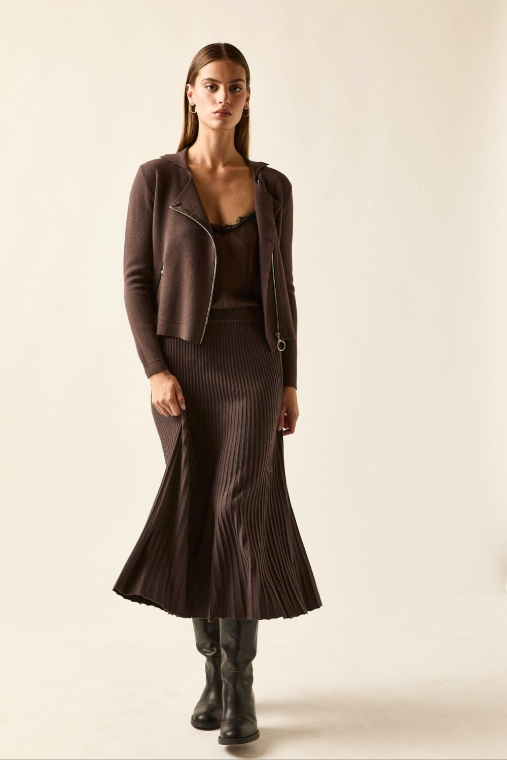 Falda midi punto marrón