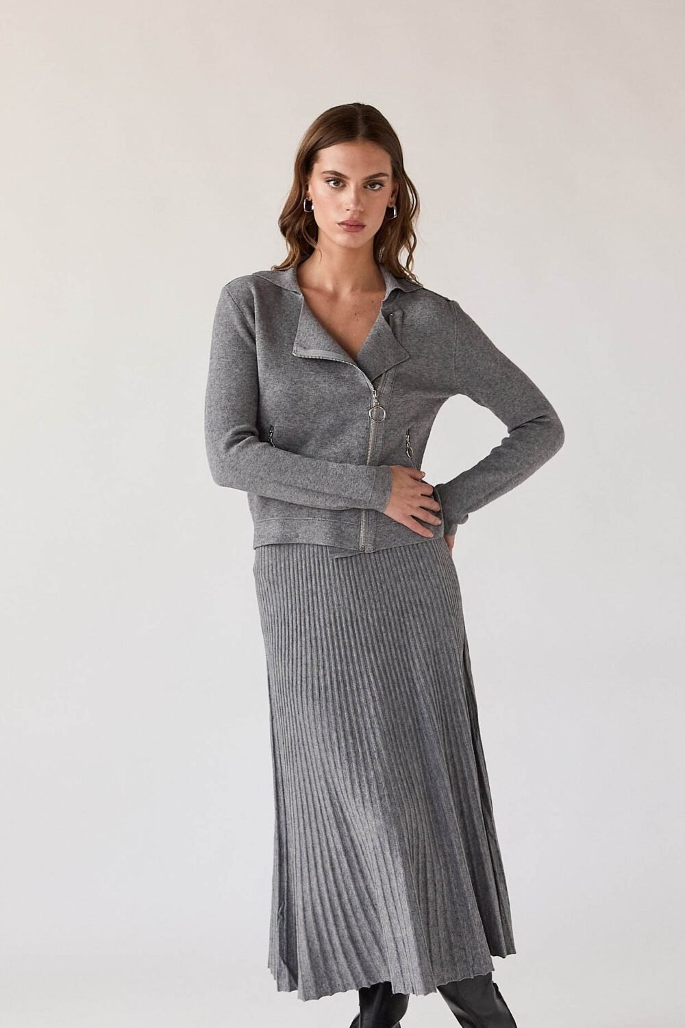 Falda midi punto gris