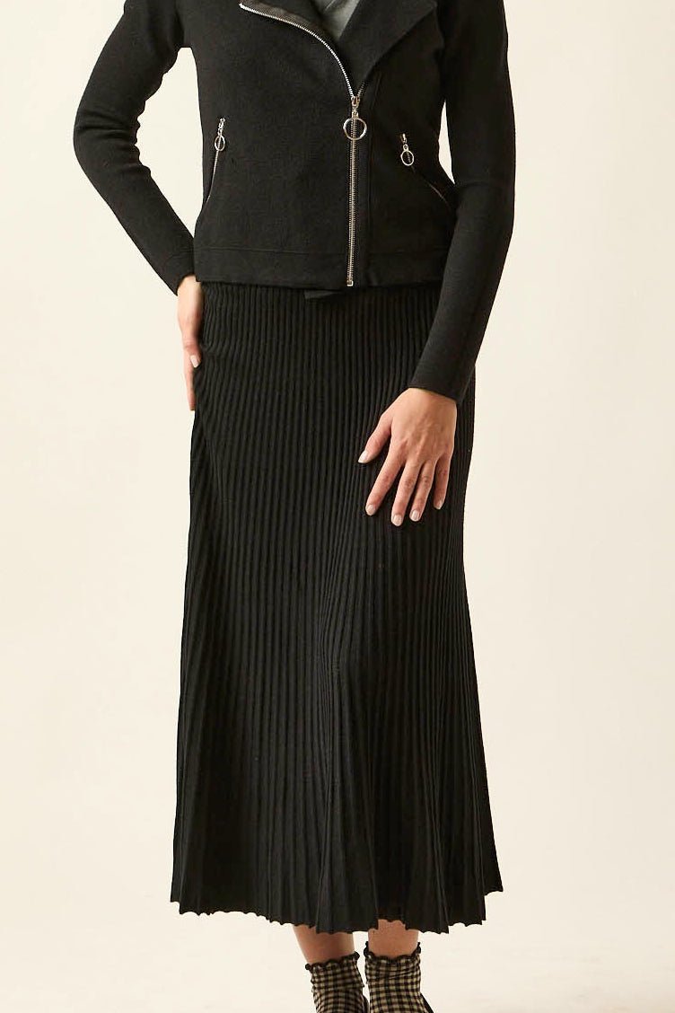 AB115600falda-punto-negro_1