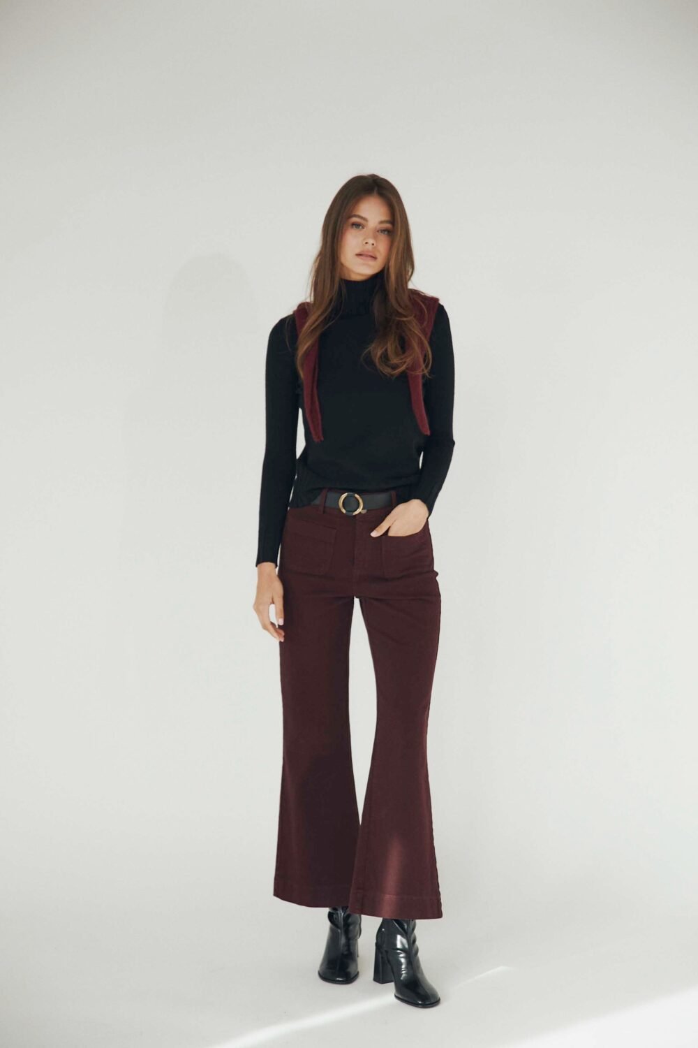 Jersey cuello vuelto canalé negro