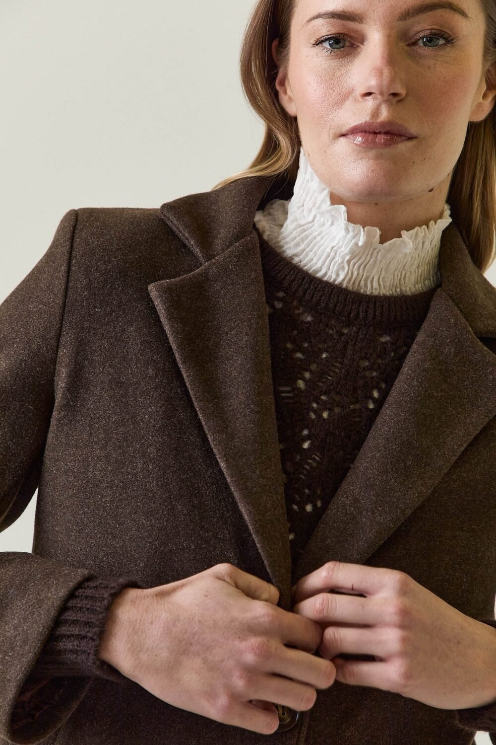 Shelter de paño un botón marrón