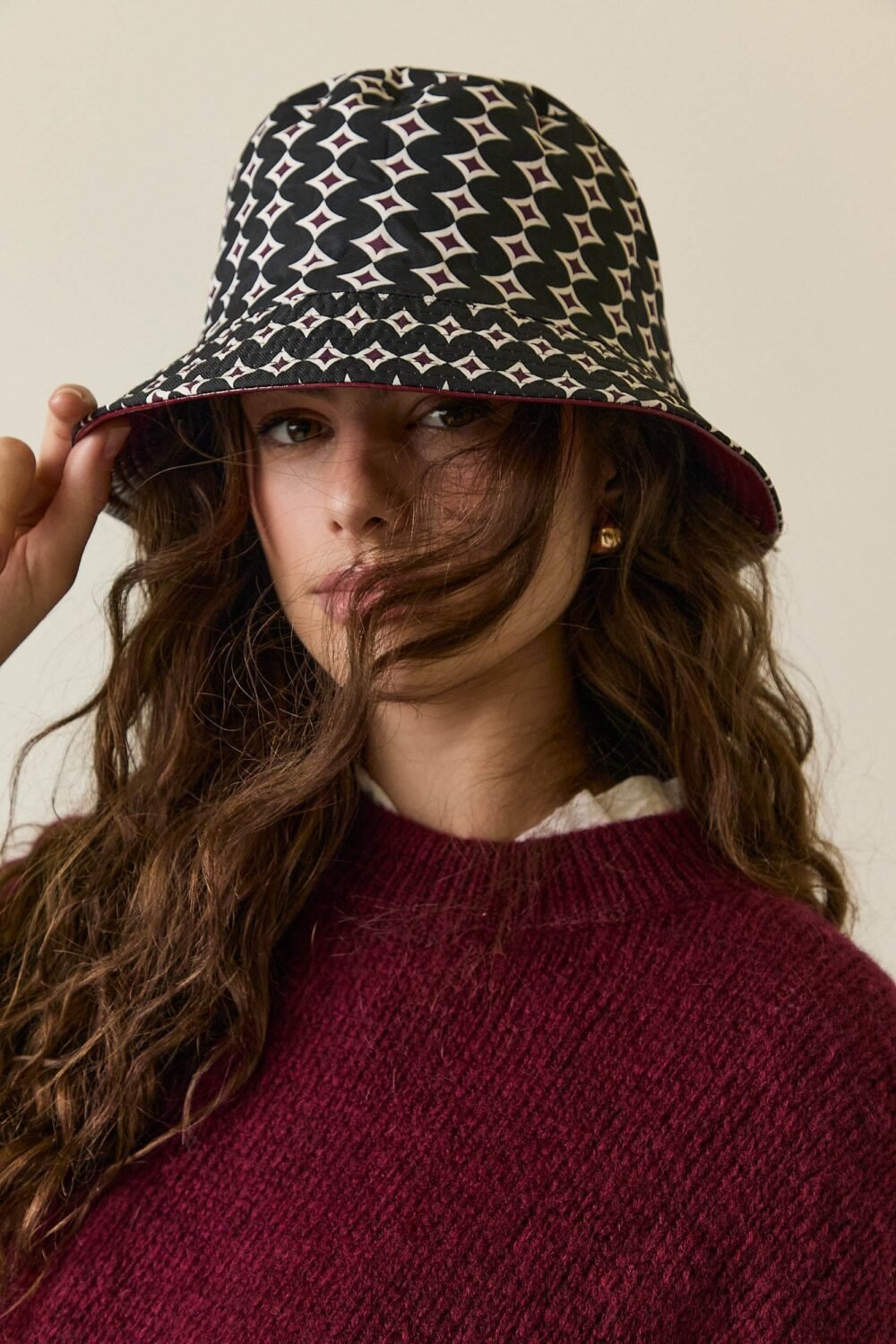 BLAZEGL101Gorro-lluvia-granate_6_9cba2af1-d547-4216-9219-d7d7b754a7b2