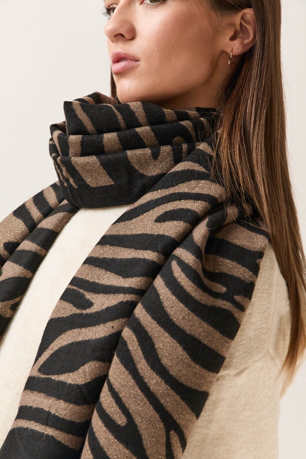 Bufanda cebra marrón
