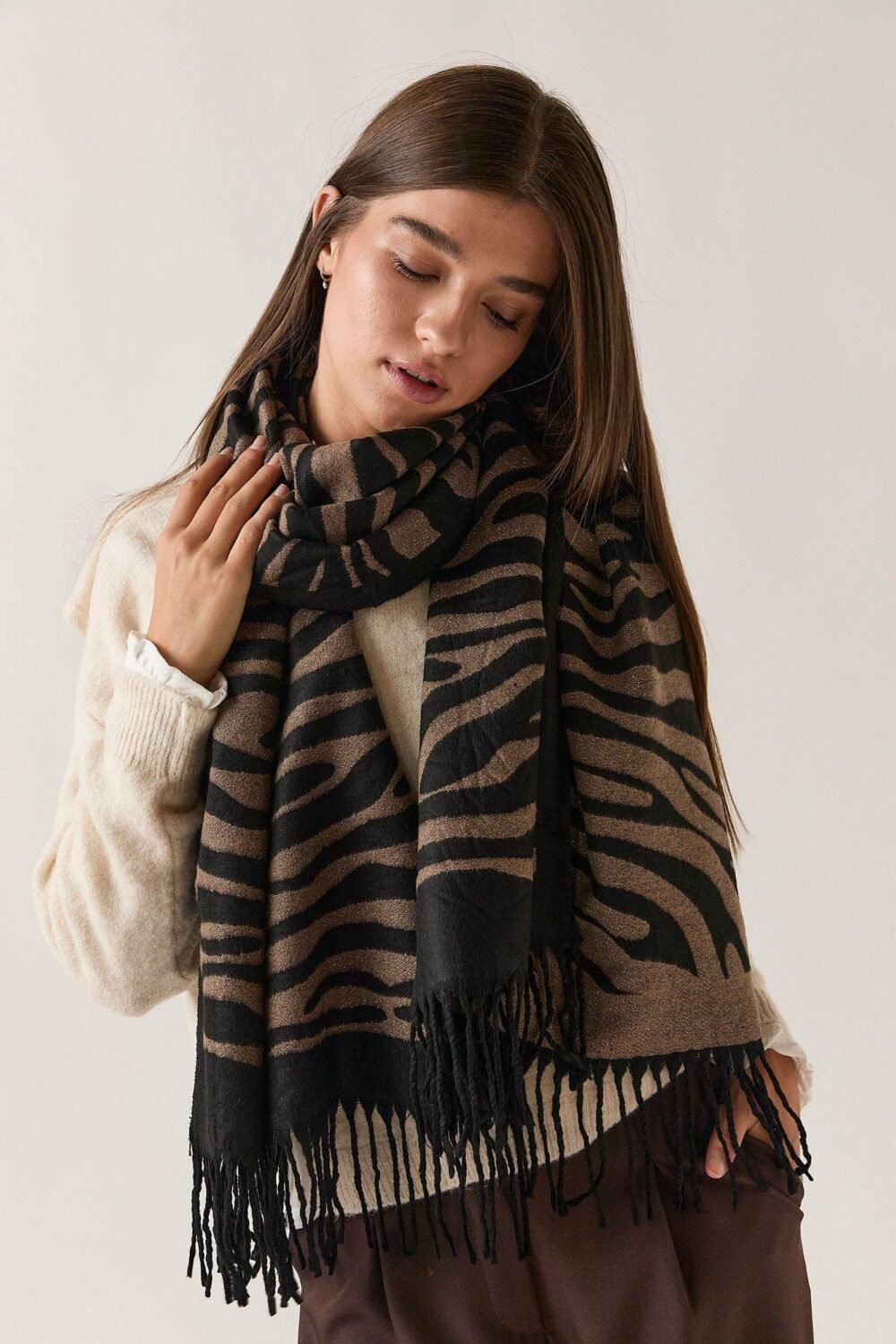 Bufanda cebra marrón