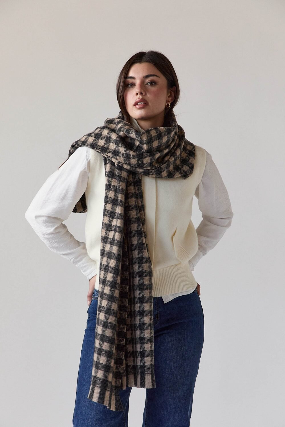 Bufanda pata de gallo Gris