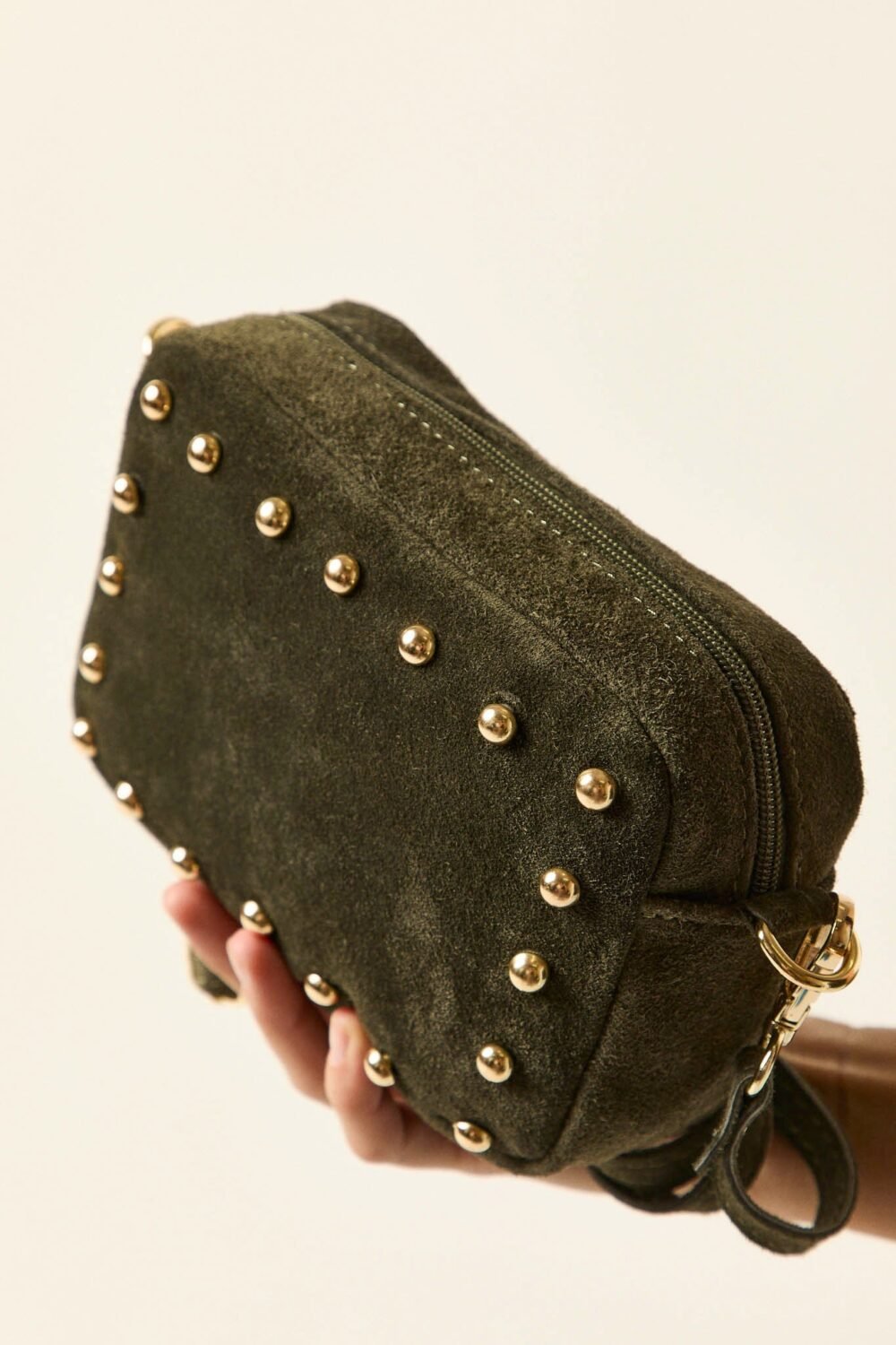 Bolso-mini-tachas-verde-kaki-021257050-3
