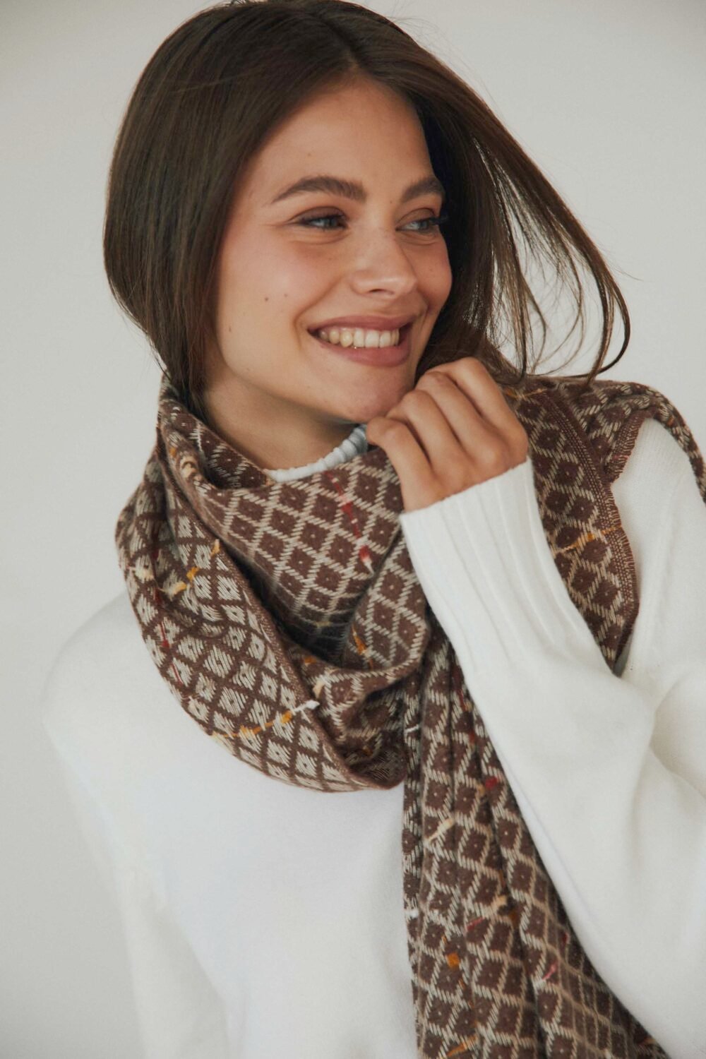 Bufanda rombos Marrón