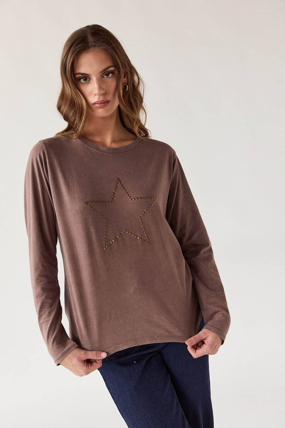 Camiseta estrella manga larga marrón