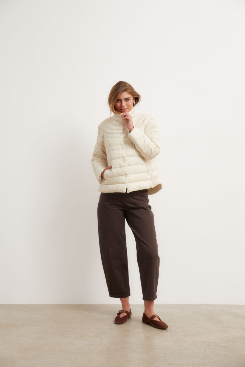 Cazadora plumas beige