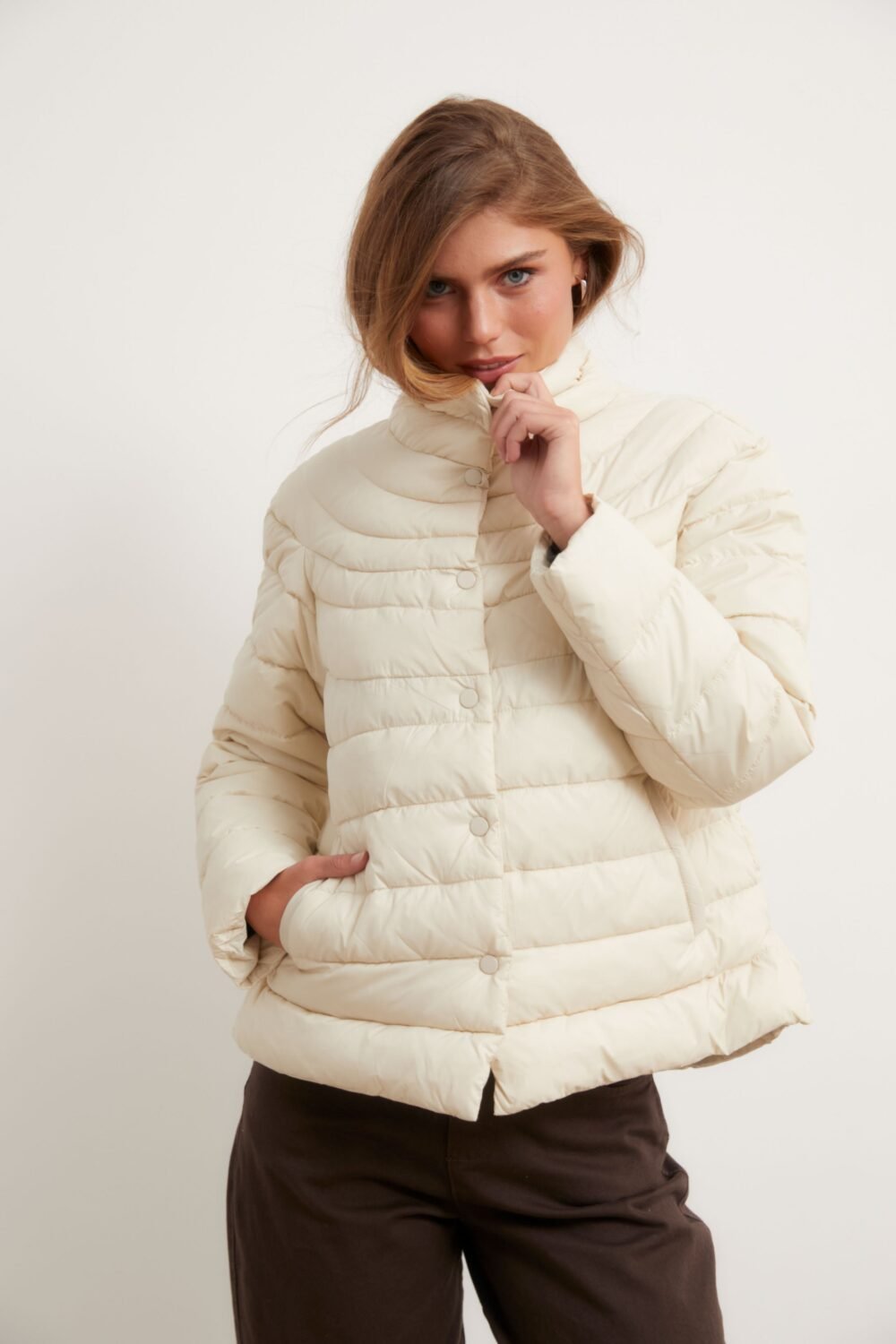 Cazadora plumas beige