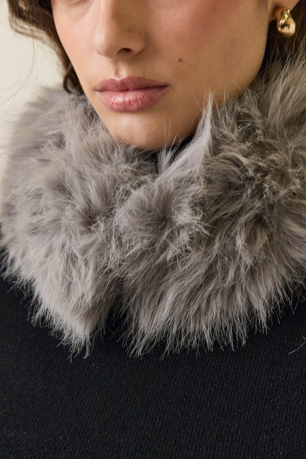 Cuello-pelo-redondo-gris-CUPERE008-3_1ca4851e-929b-4f11-9afd-a35187c444a4