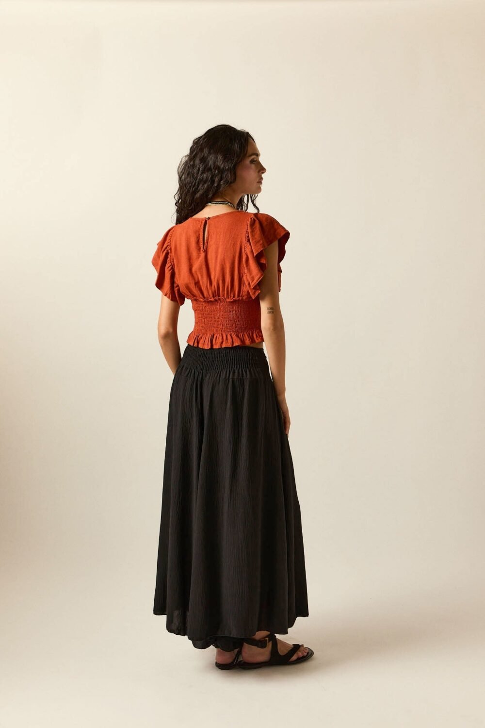 Pantalón fluido ancho negro