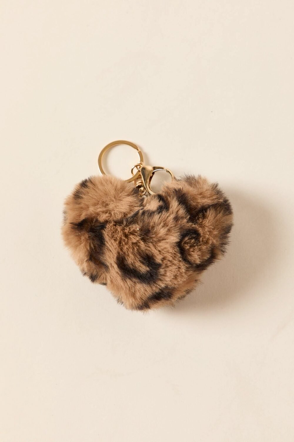 Charm corazón pelito marrón