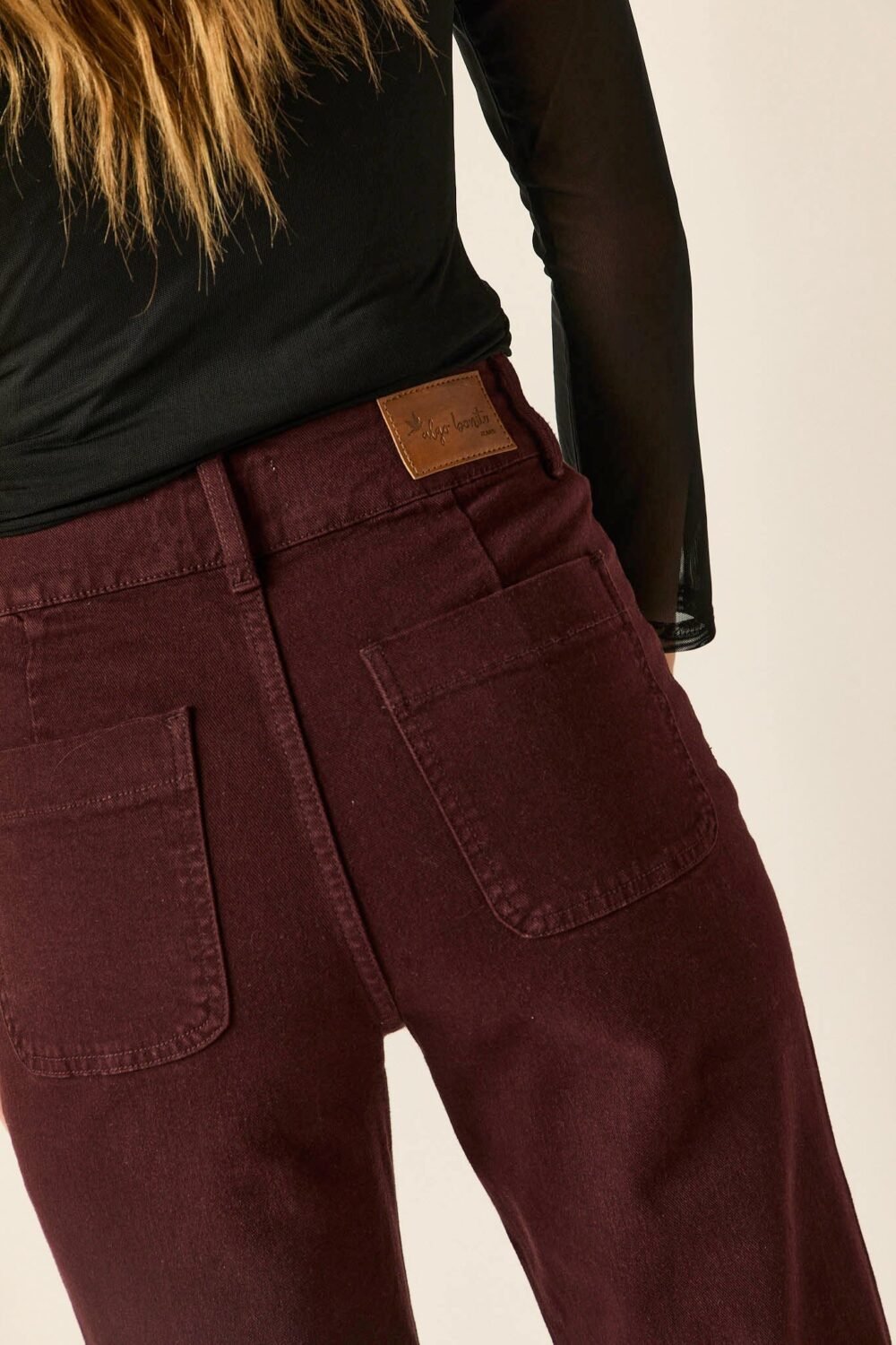 Jeans pockets burdeos