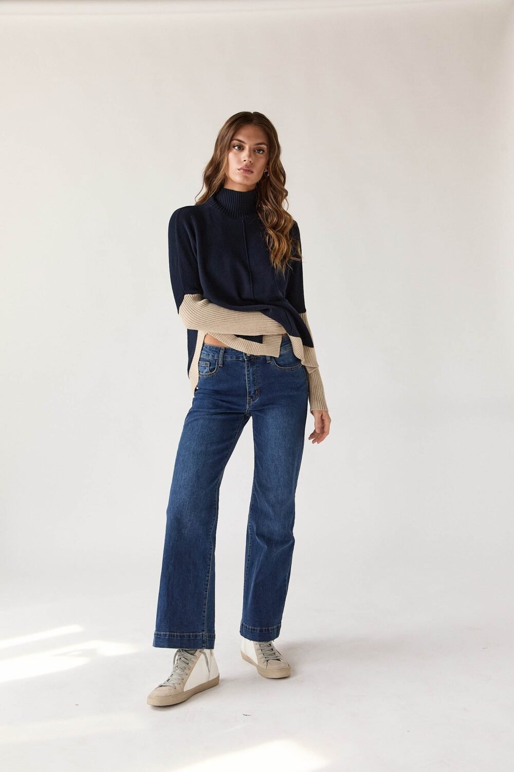 Jersey manga contraste bicolor azul marino