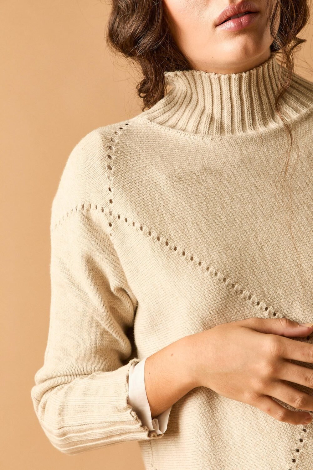 Jersey rombos calado beige