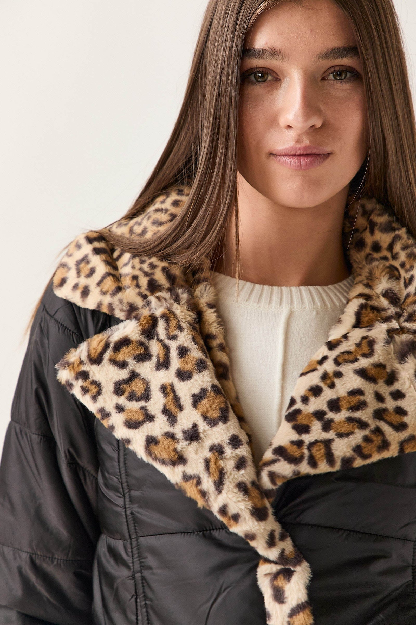 Shelter nylon borreguito animal print negro