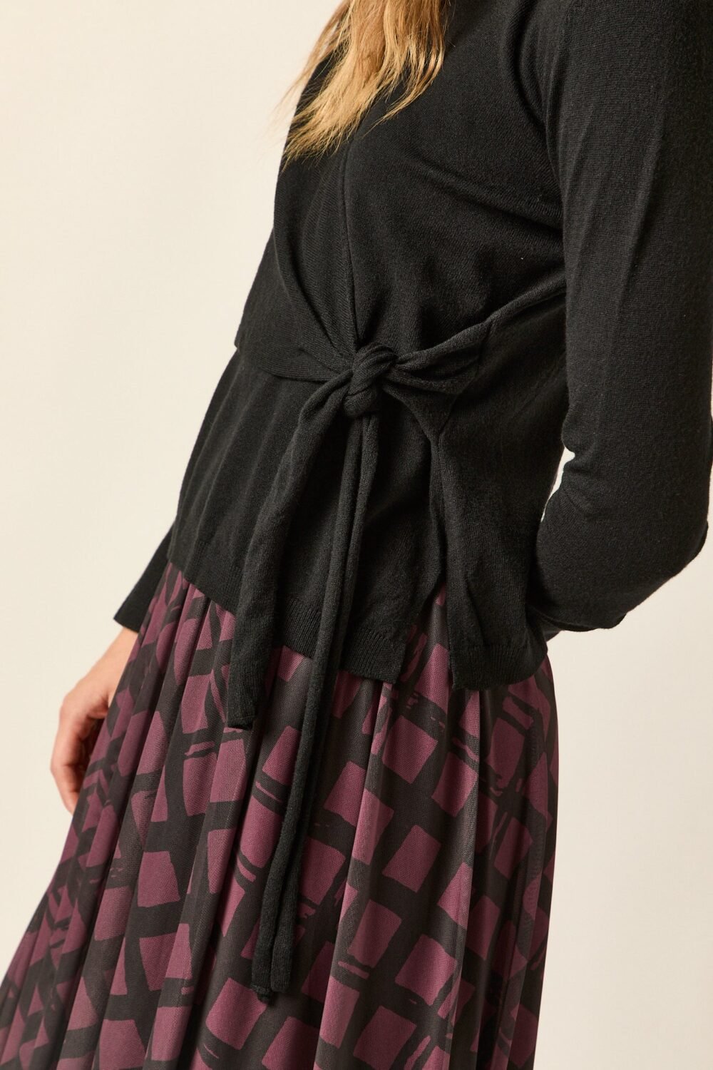 Jersey nudo lateral negro