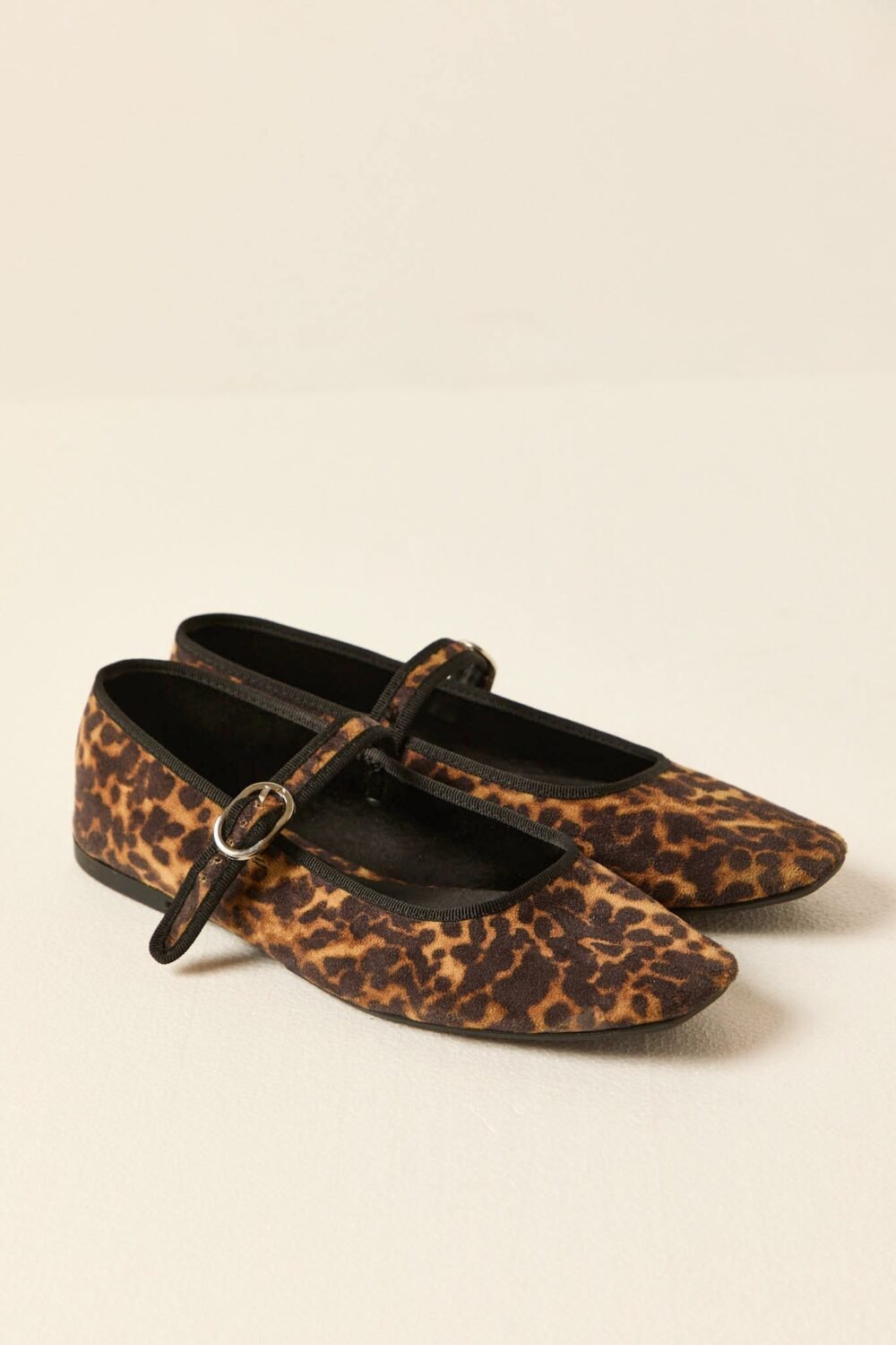 Manoletina-tercipelo-animal-print-AB4580002-3
