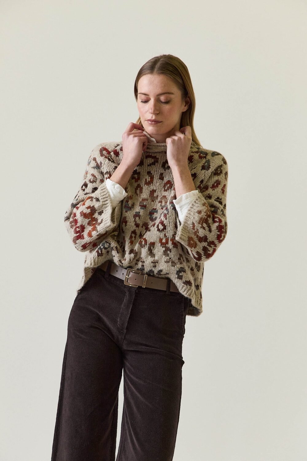 Pantalón pana recto marrón