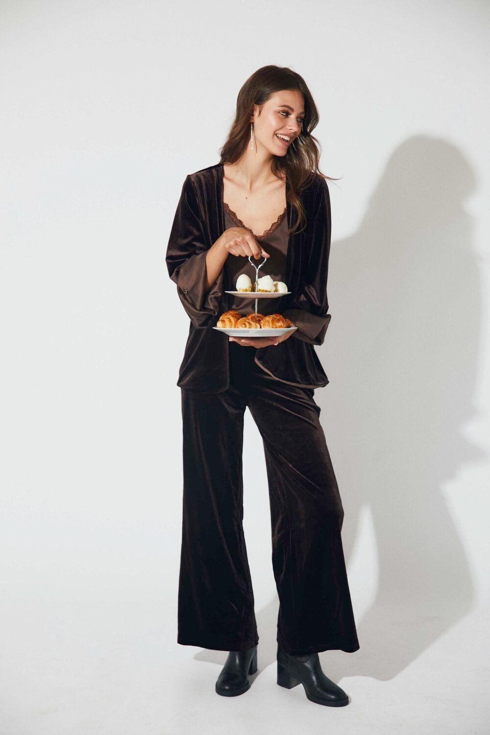 Pantalon-terciopelo-marron-112HIBA104-2