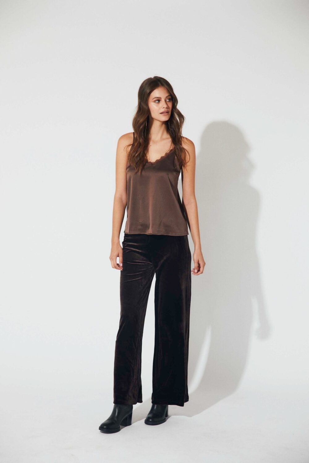 Pantalón terciopelo marrón