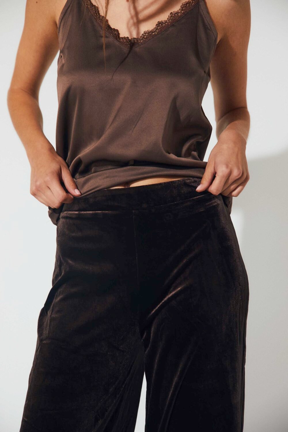 Pantalón terciopelo marrón