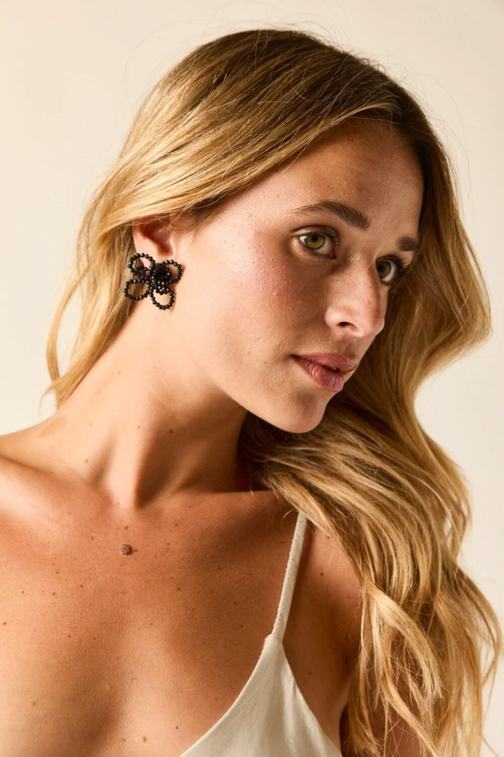 Pendientes-cuentas-azul-flor-FLOWER040-1