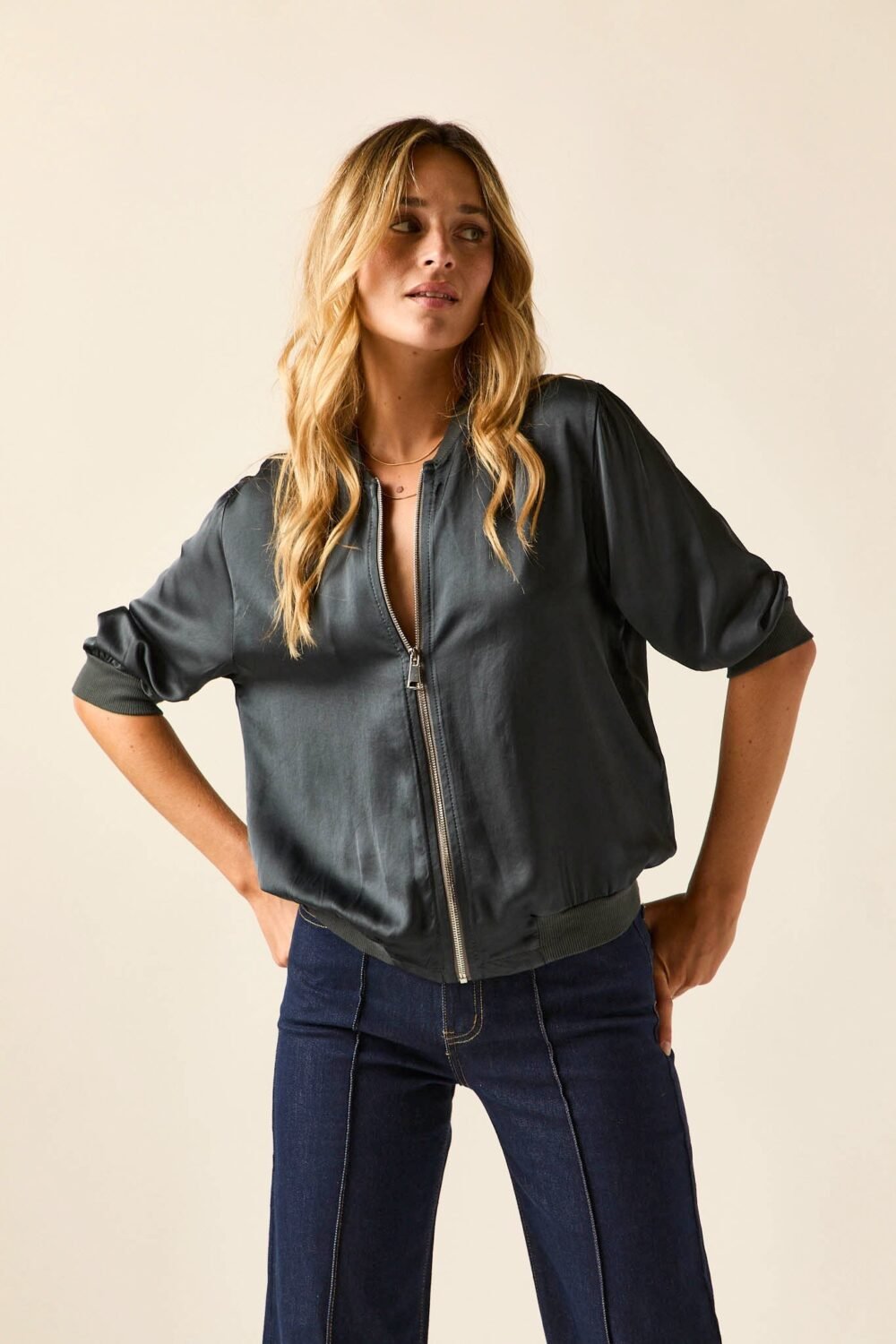 S3516RL005-bomber-mediamanga-gris-2