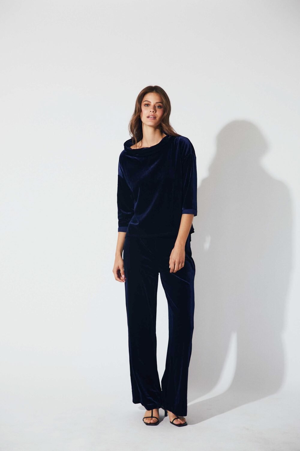 Top cuello kelly terciopelo azul