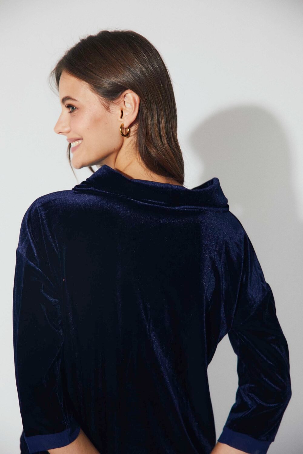 Top cuello kelly terciopelo azul