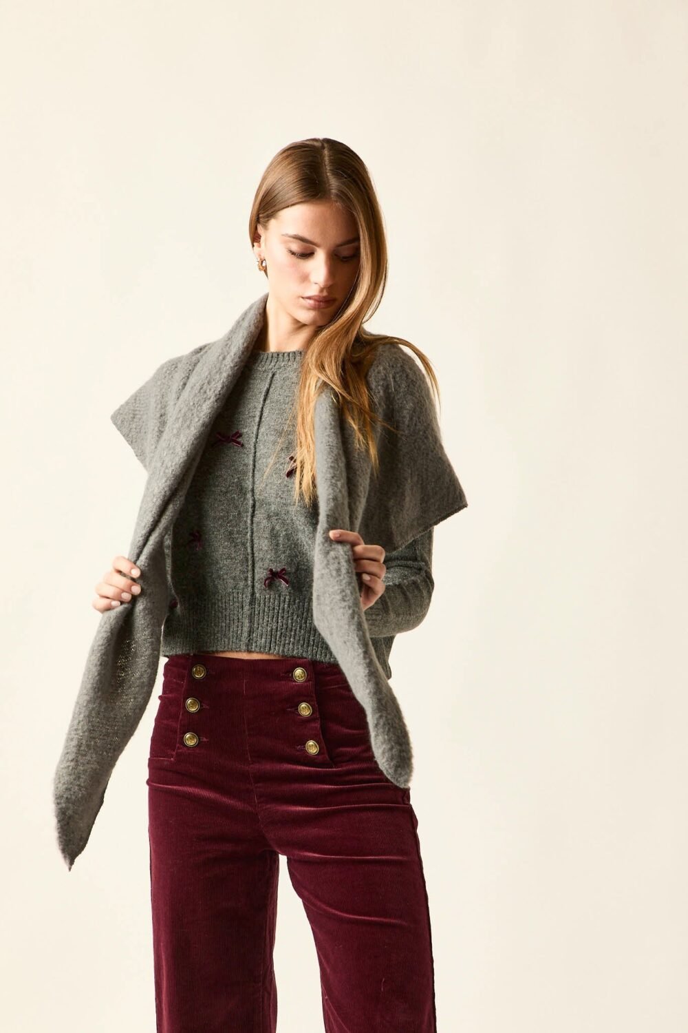 Pantalón pana botones marinero burdeos